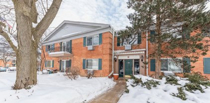 2419 S Goebbert Road Unit #108H, Arlington Heights