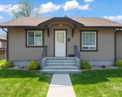 1012 14th Ave S, Nampa