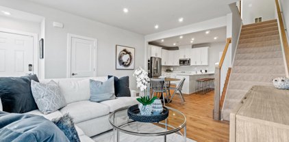 608A Percy Pl, Manassas Park