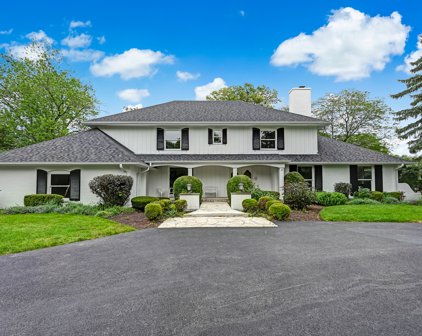 82 Baybrook Lane, Oak Brook