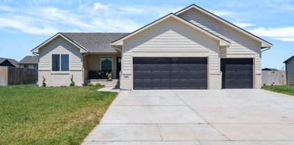 861 N Cloverleaf St, Goddard