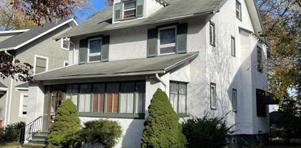 921 Elmwood Avenue, Evanston