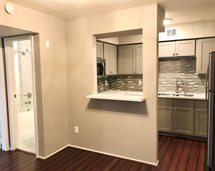 18511 Egret Bay Boulevard Unit 613, Webster