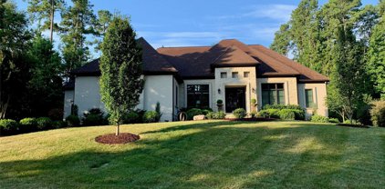3028 Kings Manor  Drive, Matthews