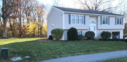 66 Vincent Cir, Worcester