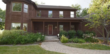 1590 Church Road, Aurora