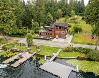 961 W Lake Samish Drive, Bellingham