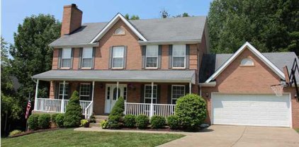 2114 Prestwick Dr, La Grange