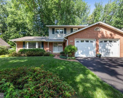 6010 Nassau Dr, Springfield