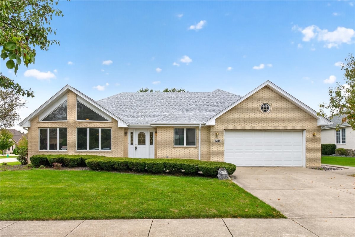 1285 Drawbridge Lane, Lemont, 60439