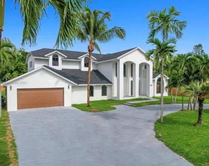 1035 Ne 107 St, Miami