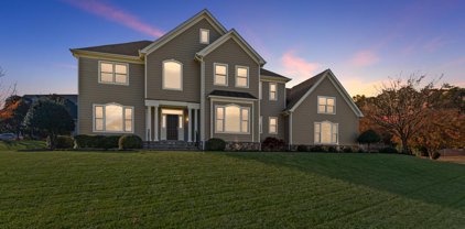 9895 Chapel Bridge Estates Dr, Fairfax Station
