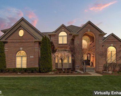 55142 Whispering Hills, Shelby Twp