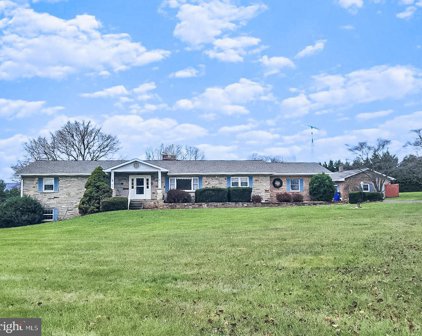 8001 Mills Manor Ct, Thurmont