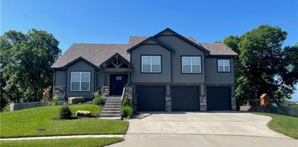 209 Carriage Court, Smithville