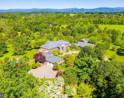621 Woodlands Rd, Charlottesville