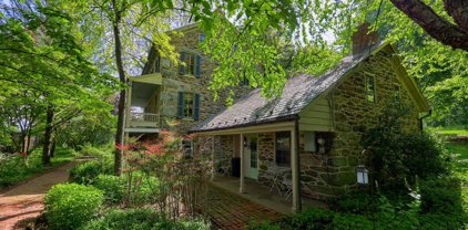 3831 Lineboro, Manchester