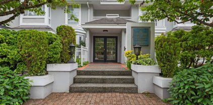 2440 Haywood Avenue Unit 202, West Vancouver