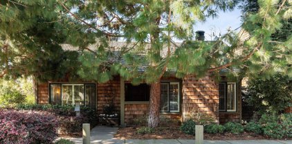 210 Harbor Rd, Alameda