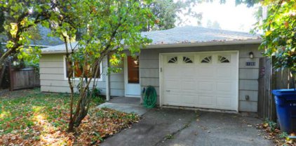 11203 SE WOOD AVE, Milwaukie