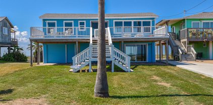 2037 County Road 230, Sargent