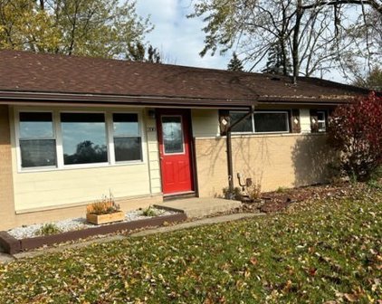 200 Flagstaff Lane, Hoffman Estates