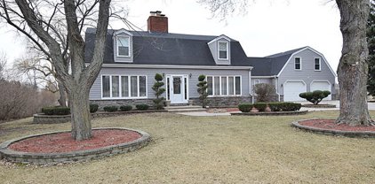 294 Meadowlark Road, Bloomingdale
