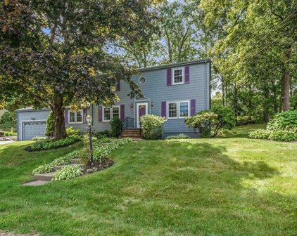 38 Sunset Dr, Milford