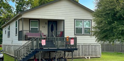 714 E Columbus Drive, Wharton
