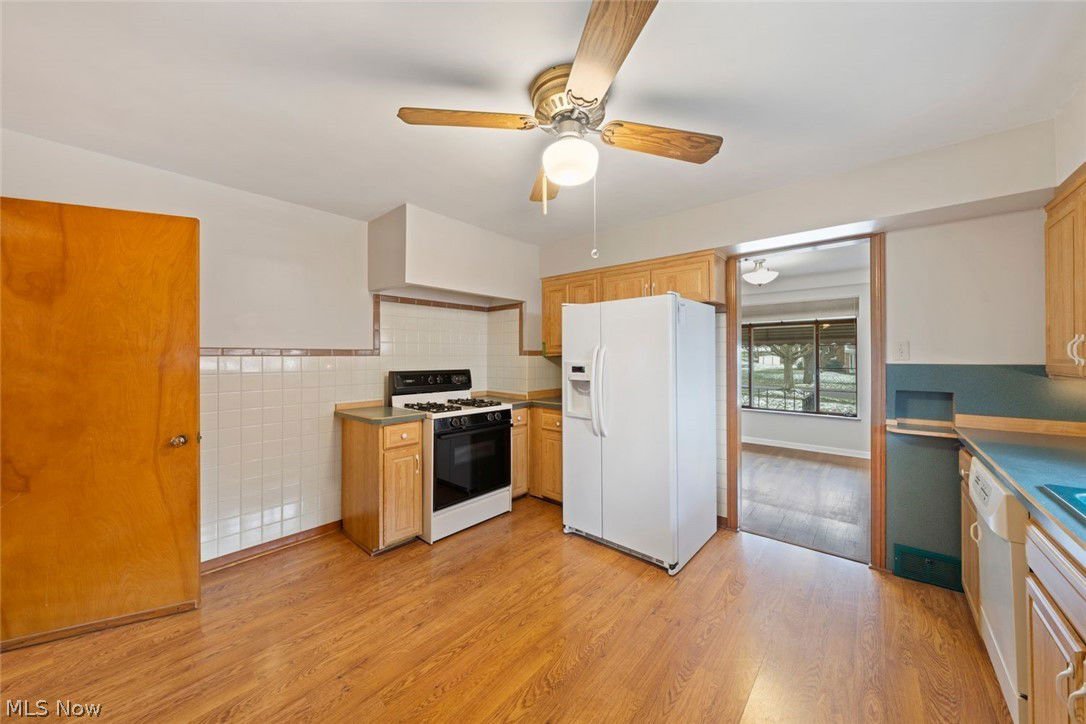 6414 Hollywood Drive, Parma, 44129