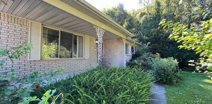 3790 FERNLEIGH, Troy