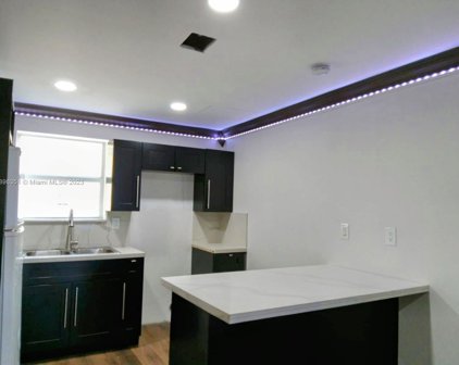 2720 Nw 29th St, Miami