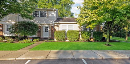 1823 BRENTWOOD, Troy