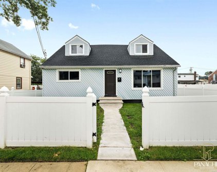 200 Amherst, Hempstead