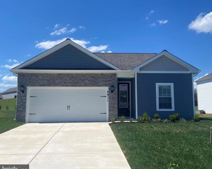 9911 Roulette Dr, Hagerstown