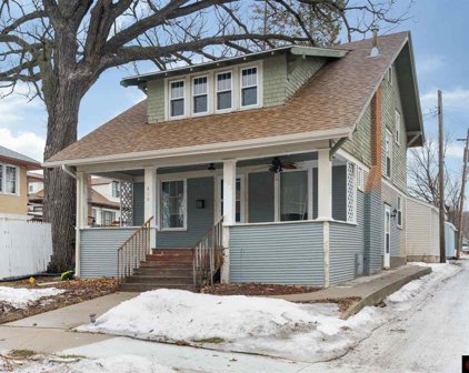 415 Byron, Mankato