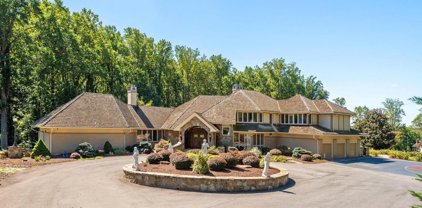 11940 River Rd, Potomac