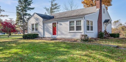 7404 Kavanaugh Rd, Crestwood