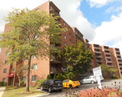 1 Bloomingdale Place Unit #712, Bloomingdale