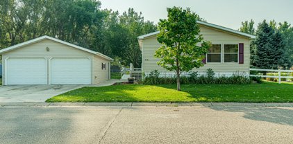 416 Victoria Circle, Bismarck
