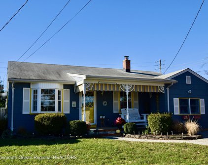 21 Stockton Lake Boulevard, Manasquan