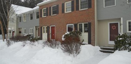 724 Fox Hollow Dr Unit 724, Hudson