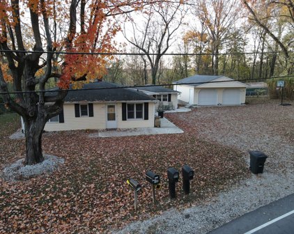 8850 N Waverly Park Road, Martinsville