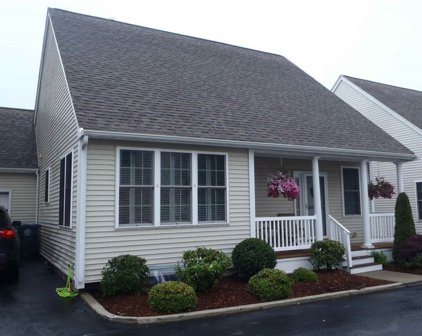 213 Cheshire Drive, Cranston