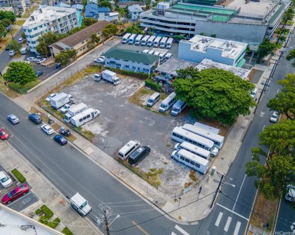 1734 Kalakaua Avenue, Honolulu