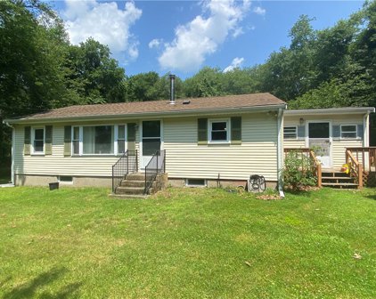345 Snuff Mill Road, North Kingstown