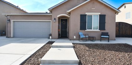 3933 E Kaweah Avenue, Visalia