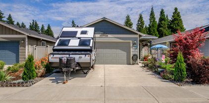218 Whispering Cliff Ct, McMinnville