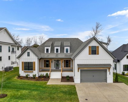 1415 Round Hill Ln, Spring Hill