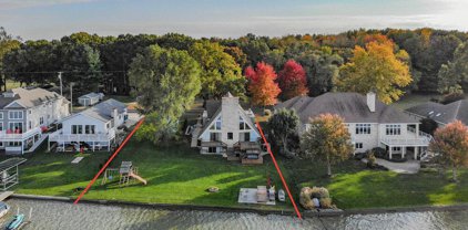 3405 Woodhams Avenue, Portage